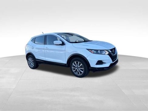 Used 2021 Nissan Rogue Sport S image 1
