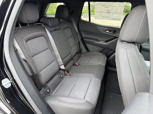 New 2026 Chevrolet Equinox LT w/ LPO, Floor Liner Package FWD image 25