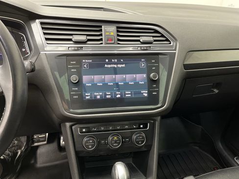 Used 2020 Volkswagen Tiguan SEL Premium R-Line AWD/4WD image 19