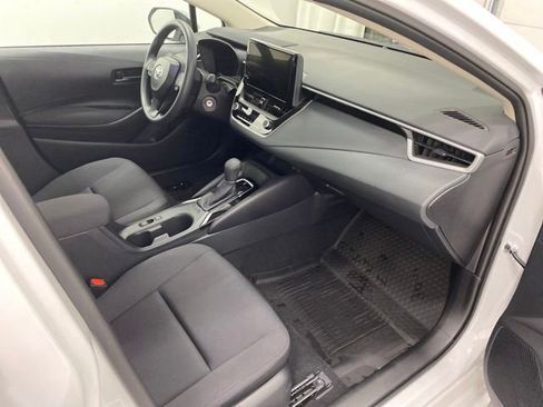 Used 2026 Toyota Corolla LE FWD image 27