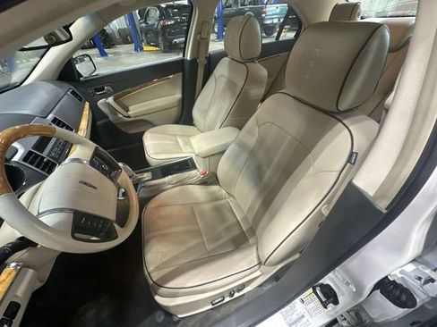 Used 2012 Lincoln MKZ FWD image 17