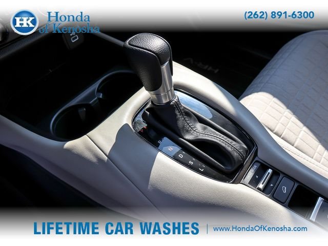 Used 2025 Honda HR-V LX image 17