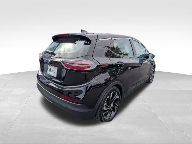 Used 2023 Chevrolet Bolt LT w/ Infotainment Package FWD image 7