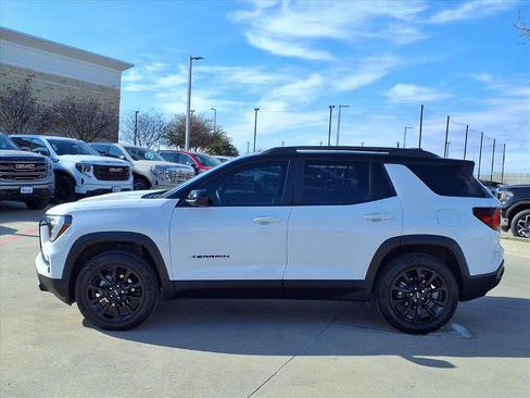 Certified 2025 GMC Terrain Elevation w/ Elevation Premium Package image 27