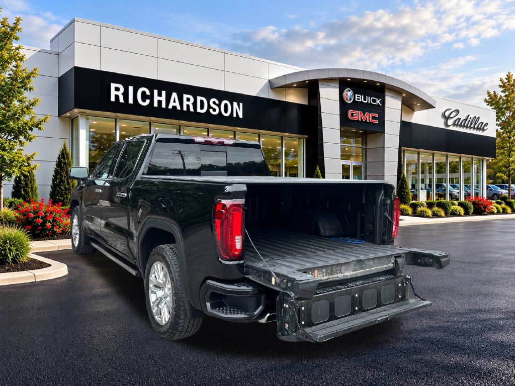 Used 2023 GMC Sierra 1500 Denali w/ Technology Package AWD/4WD image 17
