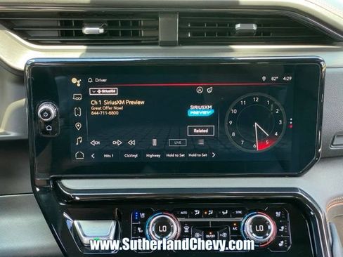 Used 2023 GMC Sierra 1500 AT4 w/ AT4 Premium Package AWD/4WD image 44