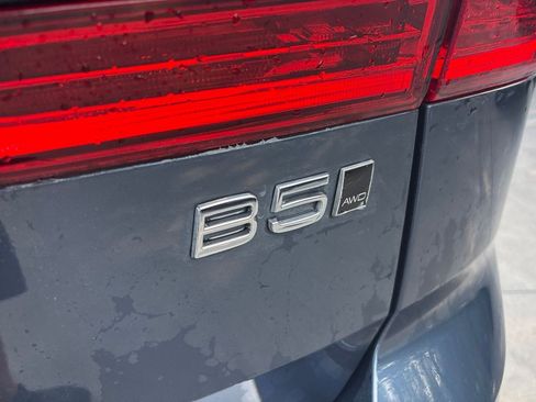 Used 2024 Volvo XC60 B5 Plus w/ Protection Package Premier AWD/4WD image 8