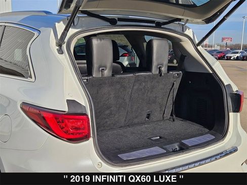 Used 2019 INFINITI QX60 Luxe w/ Essential Package image 35