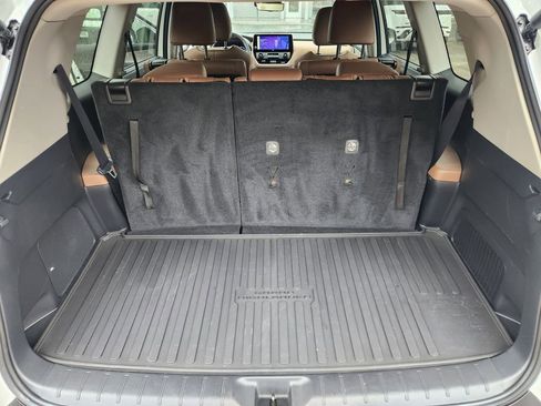 Used 2024 Toyota Grand Highlander AWD image 15