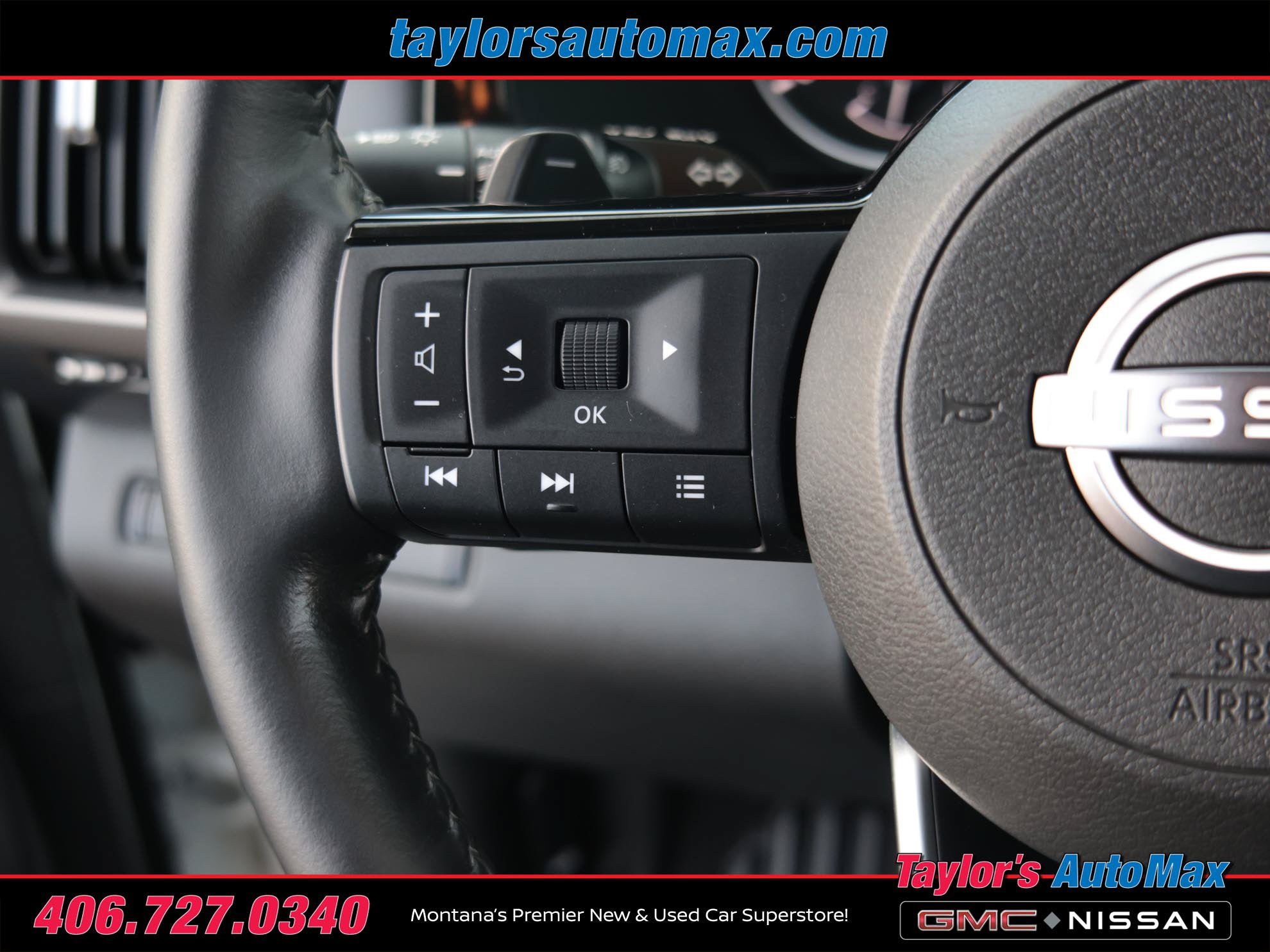 Used 2023 Nissan Pathfinder SL w/ Black Appearance Package AWD/4WD image 32