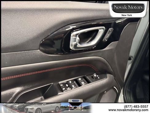 Used 2022 Jeep Compass Trailhawk w/ Trailhawk Elite Group image 12