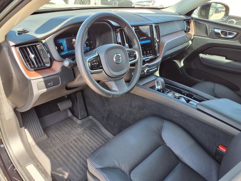 Certified 2023 Volvo XC60 B5 Plus w/ Protection Package Premier FWD image 21