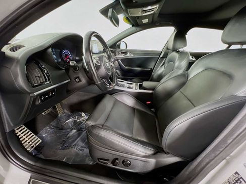 Used 2019 Kia Stinger GT1 image 21