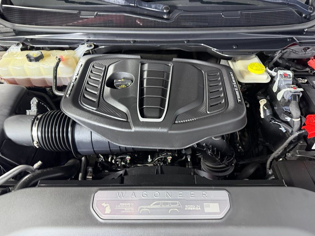 Used 2023 Jeep Grand Wagoneer Series III AWD/4WD image 23