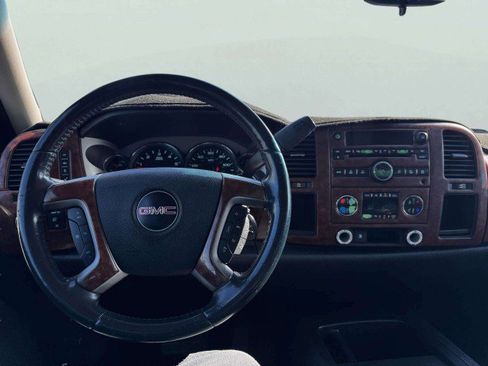 Used 2010 GMC Sierra 1500 SLE w/ Texas Edition image 30