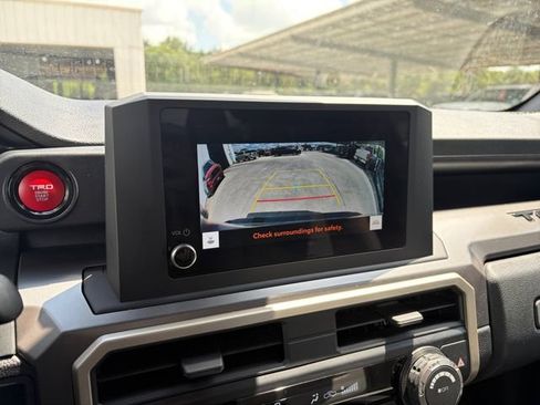 Used 2024 Toyota Tacoma TRD Sport RWD image 11
