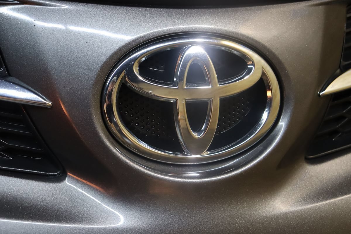 Used 2014 Toyota RAV4 XLE AWD/4WD image 14