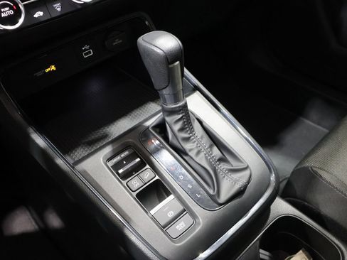 Used 2024 Honda CR-V LX image 29