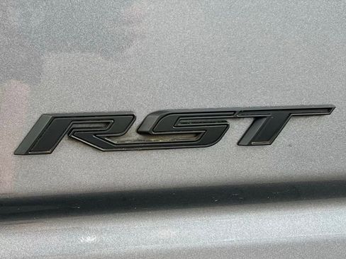 Used 2021 Chevrolet Silverado 1500 RST image 12