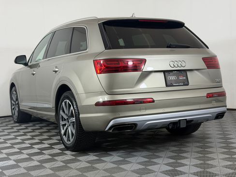 Used 2017 Audi Q7 3.0T Prestige AWD/4WD image 3