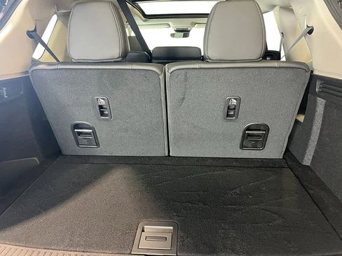 New 2026 Acura MDX SH-AWD image 31