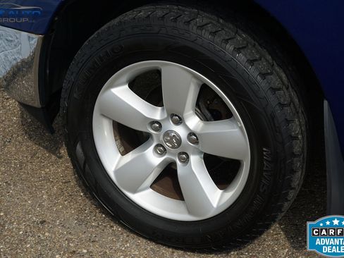 Used 2019 RAM 1500 Classic SLT AWD/4WD image 14