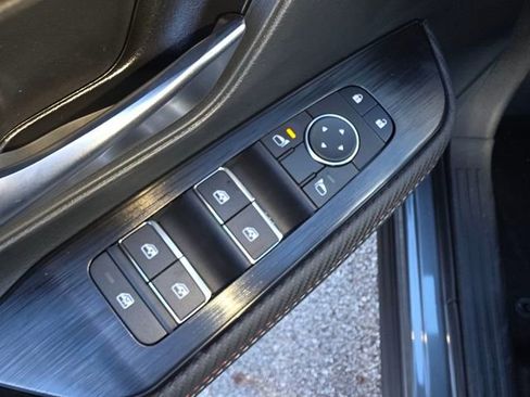 New 2026 Nissan Kicks SR w/ Cold Weather Package image 17