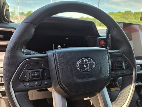 New 2026 Toyota 4Runner TRD Off-Road Premium AWD/4WD image 23