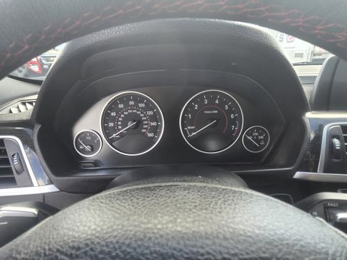 Used 2018 BMW 330e w/ Convenience Package image 19