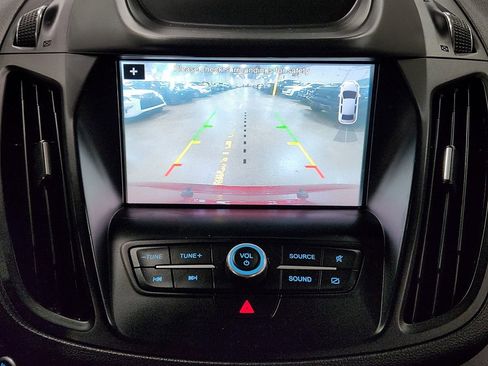 Used 2019 Ford Escape SEL image 36