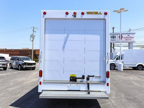New 2026 Ford E-350 and Econoline 350 Super Duty w/ Power Equipment Group RWD image 9