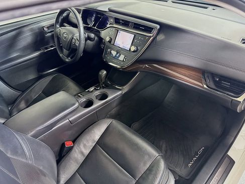Used 2014 Toyota Avalon image 28