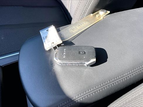 Used 2023 Kia K5 LXS image 35