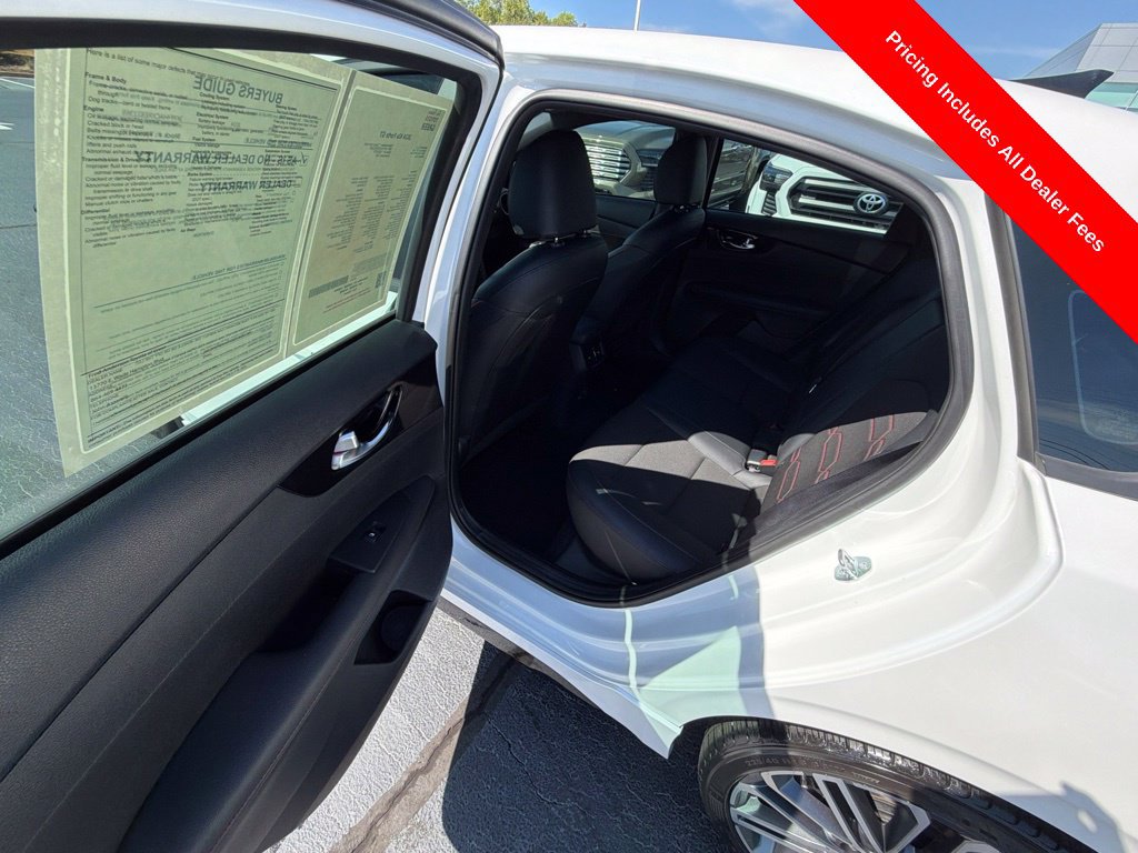 Used 2024 Kia Forte GT FWD image 17