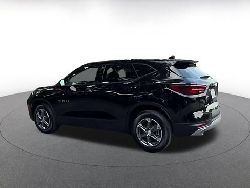 Used 2026 Chevrolet Blazer LT FWD image 10