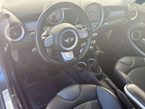 Used 2010 MINI Cooper S image 4