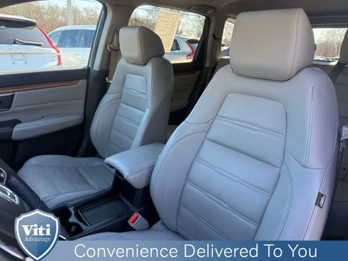 Used 2019 Honda CR-V Touring image 18
