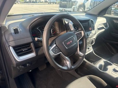 Used 2024 GMC Terrain SLE AWD/4WD image 11