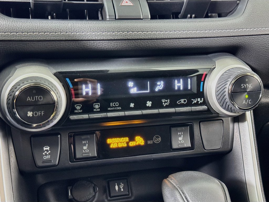 Used 2019 Toyota RAV4 XLE w/ Convenience Package AWD/4WD image 19
