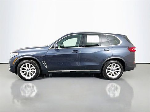 Used 2022 BMW X5 xDrive45e w/ Executive Package image 4