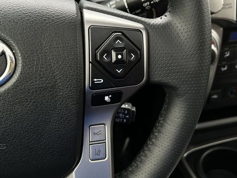Used 2021 Toyota 4Runner Limited AWD/4WD image 40