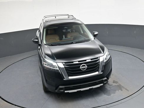 Used 2024 Nissan Pathfinder Platinum w/ Cargo Package image 31