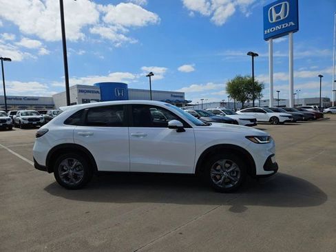 New 2026 Honda HR-V LX image 4