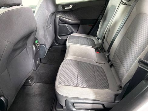 Used 2020 Ford Escape SE image 19