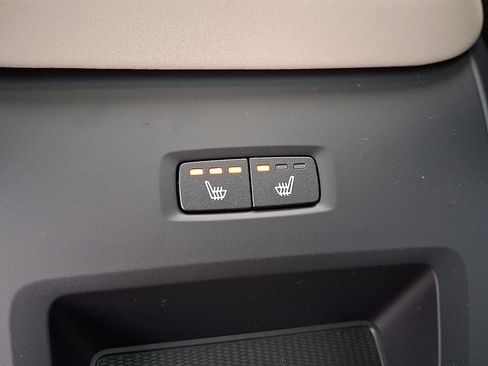 New 2026 Volvo XC60 T8 Plus w/ Protection Package Premier image 6