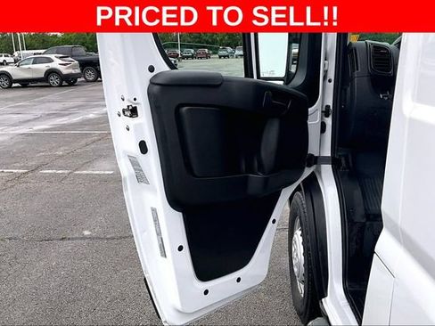 Used 2025 RAM ProMaster 2500 w/ U-Haul Equipment Group FWD image 19