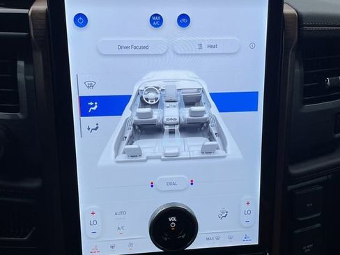 Used 2024 Ford F150 Lightning Lariat image 14