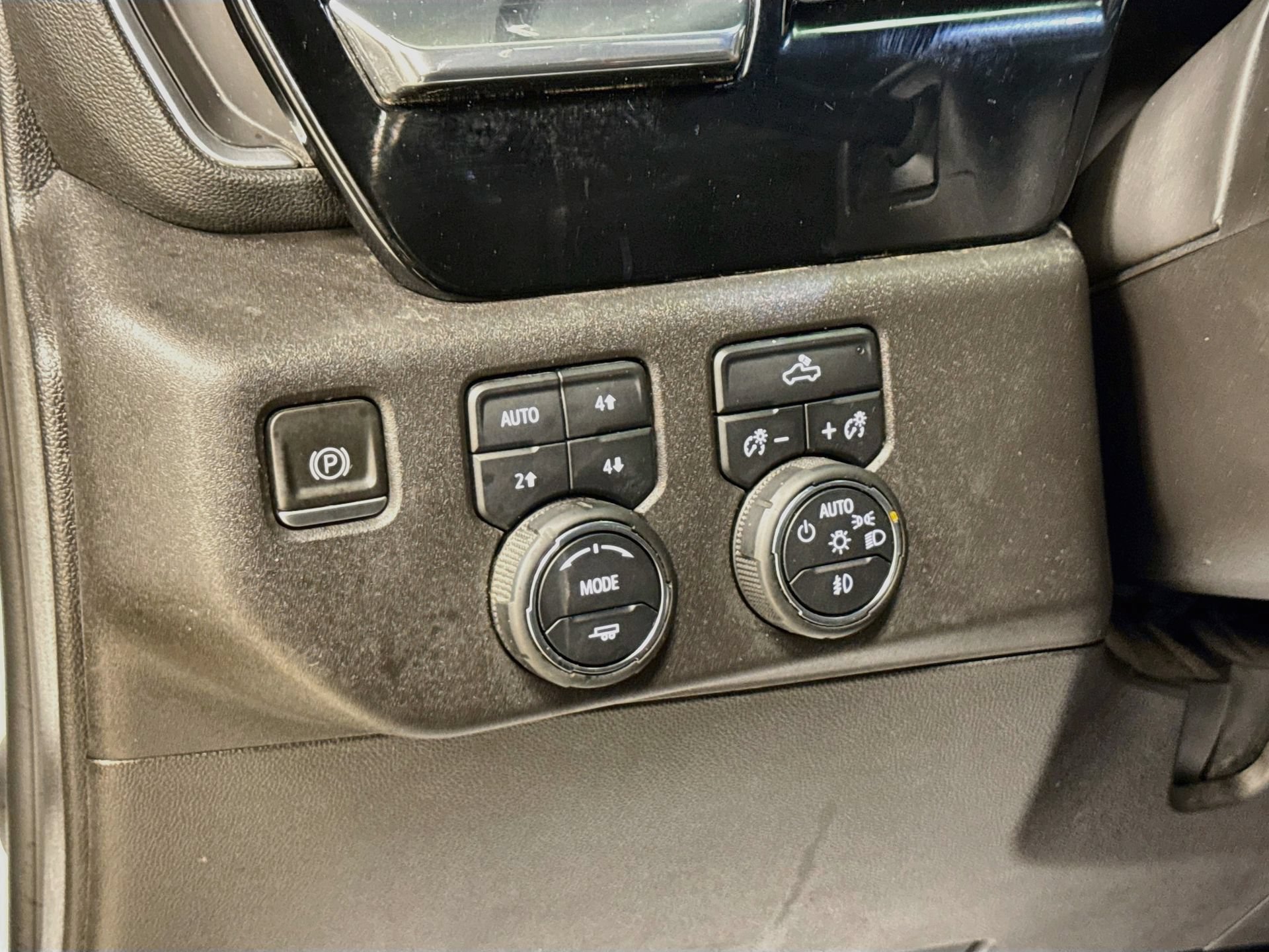 Used 2023 Chevrolet Silverado 1500 RST w/ Convenience Package II AWD/4WD image 10