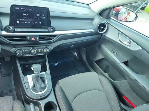Used 2024 Kia Forte LXS FWD image 16