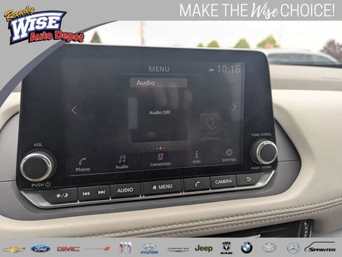 Used 2021 Nissan Rogue SV AWD/4WD image 11